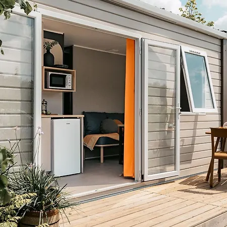 Camping Les Falaises De Toussaint Exterior photo