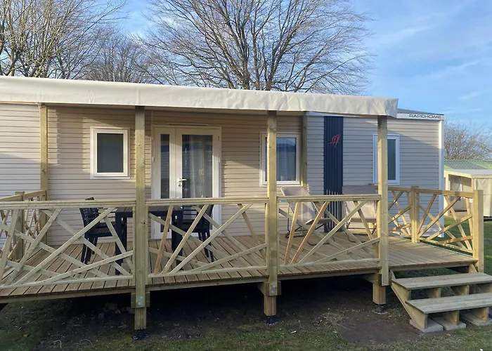 Camping Les Falaises De Toussaint